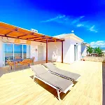Boho Natural Beachfront Detached House *