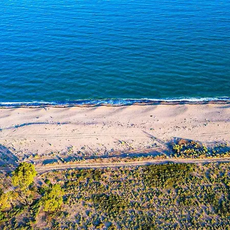 Boho Natural Beachfront Detached House Дом отдыха