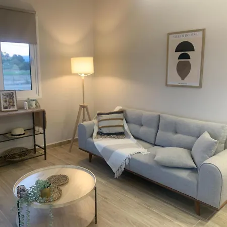 Дом отдыха Boho Natural Beachfront Detached House *