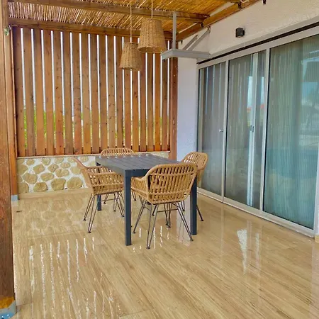 Boho Natural Beachfront Detached House Ferienhaus Analipsis (Messinia)