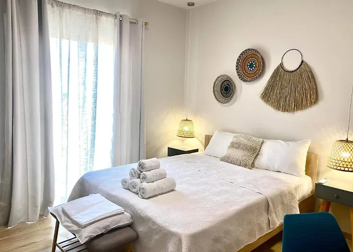 Boho Natural Beachfront Detached House Ferienhaus