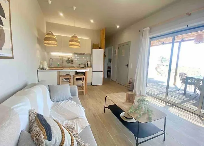 Vakantiehuis Boho Natural Beachfront Detached House *