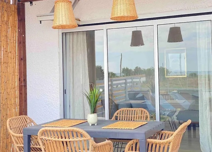 Boho Natural Beachfront Detached House *