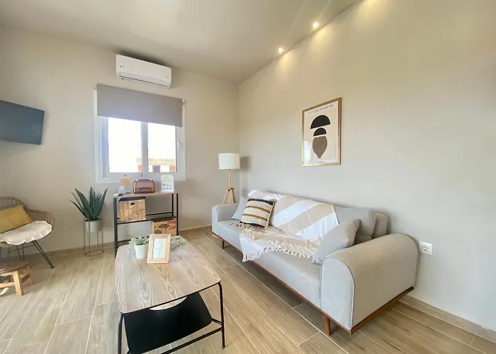 Boho Natural Beachfront Detached House *